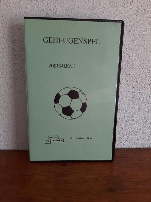 Voetbalkwis / vragenspel / groepsact. ouderen met antwoorden, Hobby en Vrije tijd, Gezelschapsspellen | Overige, Nieuw, Ophalen