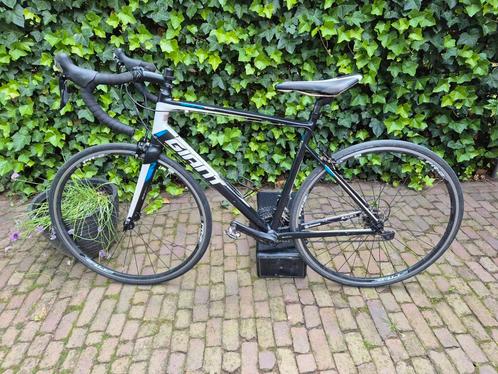 Giant defy aluxx Racefiets, Fietsen en Brommers, Fietsen | Racefietsen, Gebruikt, Giant, Meer dan 20 versnellingen, Aluminium