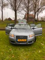 Audi A3 1.6 Sportback 85KW FSI 2004 Grijs, Auto's, Audi, Voorwielaandrijving, 65 €/maand, 15 km/l, 4 cilinders