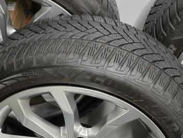 Goodyear winterbanden met maat 225/45/ R18 95 V  M+S beschikbaar voor biedingen