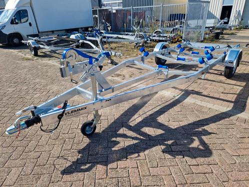 Vlemmix trailers nieuw en uit voorraad leverbaar, Watersport en Boten, Boottrailers, Ophalen