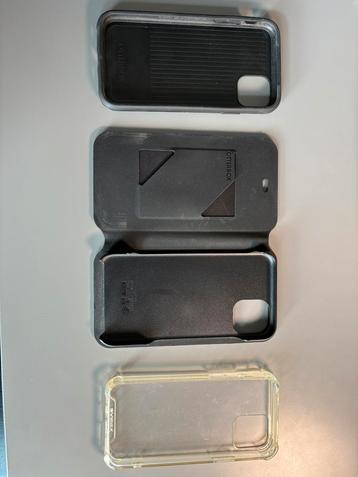 Iphone 11 hoesjes / cover / bookcase Otterbox 2x beschikbaar voor biedingen