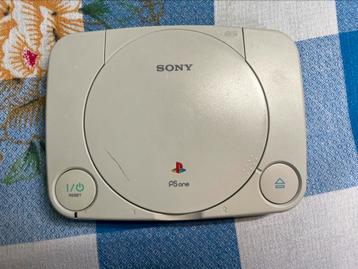 Playstation One zonder kabels beschikbaar voor biedingen