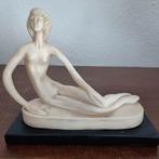 Art Deco beeld van naakte vrouw L.Toni Italy., Antiek en Kunst, Ophalen of Verzenden