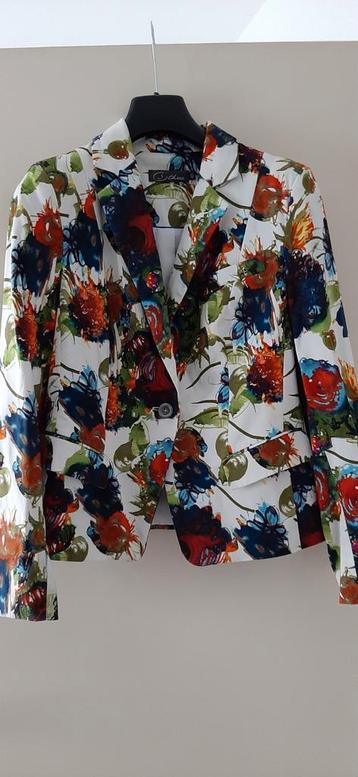 Bloemenprint Jasje - Maat M beschikbaar voor biedingen