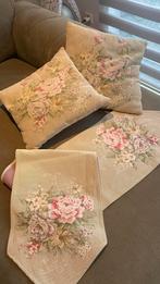 Brocante Kussens & Tafelloper Set, Ophalen of Verzenden, Zo goed als nieuw, Beige, Vierkant