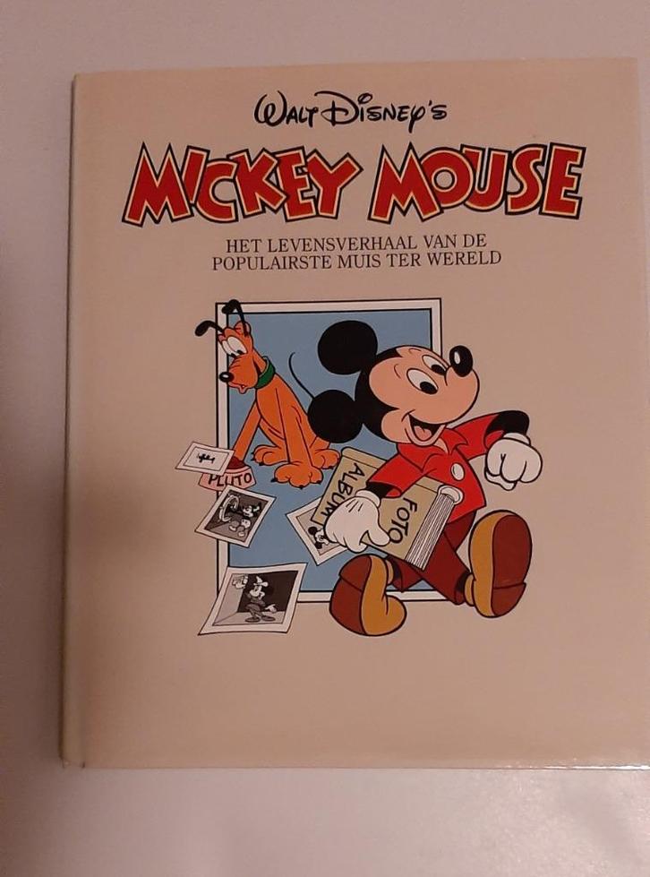 Mickey Mouse - Donald Duck ( 3x), Boeken, Stripboeken, Zo goed als nieuw, Meerdere stripboeken, Verzenden