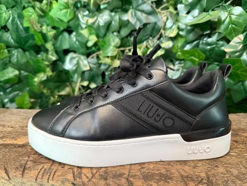 zo goed als nieuw sneakers van Liu-Jo maat 40, Kleding | Dames, Schoenen, Zo goed als nieuw, Sneakers of Gympen, Zwart, Ophalen of Verzenden