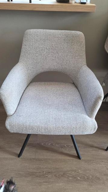 Luxe fauteuil - Boucle crème, draaipoot beschikbaar voor biedingen