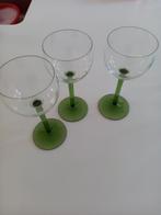 Vintage Glazen met Groene Voet - Set van 3, 16,5 cm hoog, Ophalen of Verzenden