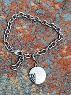 Escada schakel armband zilverglans 21 cm gratis verzenden, Overige materialen, Verzenden, Zo goed als nieuw, Met bedels of kralen