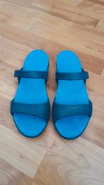 Perfecte crocs dual comfort dames maat 8, Blauw, Instappers, Ophalen of Verzenden, Zo goed als nieuw