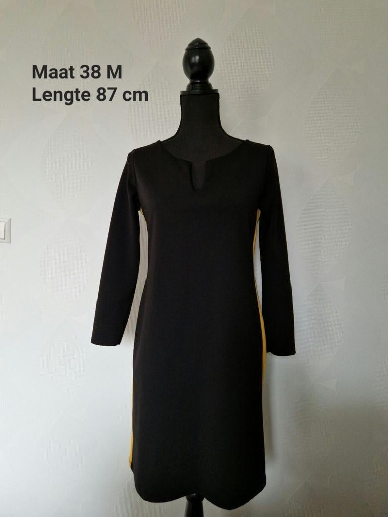Jurk savinni maat M 38 zwart okergeel, Kleding | Dames, Zwart, Ophalen of Verzenden, Zo goed als nieuw, Savinni