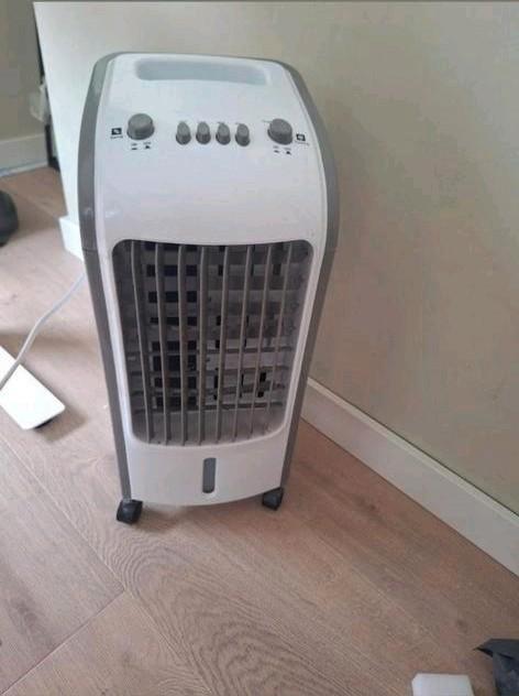 Mobiele Airco - Koel de Zomer Door!, Witgoed en Apparatuur, Airco's, Gebruikt, Mobiele airco, 3 snelheden of meer, Koelen en Ontvochtigen