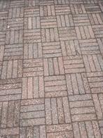 Gratis af te halen, palissades & waaltjes & tegels, Tuin en Terras, Ophalen, Gebruikt, 10 m² of meer, Beton