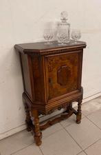 Whisky kastje drank kast prachtig in Engels kantoor mancave, Huis en Inrichting, Barren, Ophalen