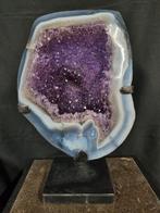 Grote amethist met agaat op stalen standaard, Ophalen of Verzenden, Mineraal