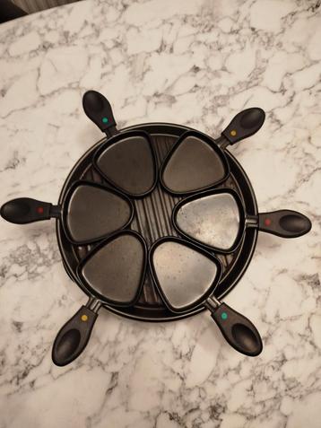 Elektrische Raclette Grill met 6 Pannetjes beschikbaar voor biedingen