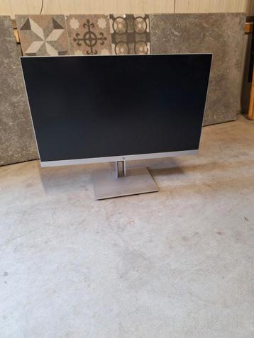 12x HP LCD Monitoren - 60.5cm Diameter beschikbaar voor biedingen
