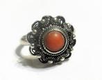 Zilveren filigraan Ring met koraal, Niekerk Schoonhoven M18, Ophalen of Verzenden, Zilver