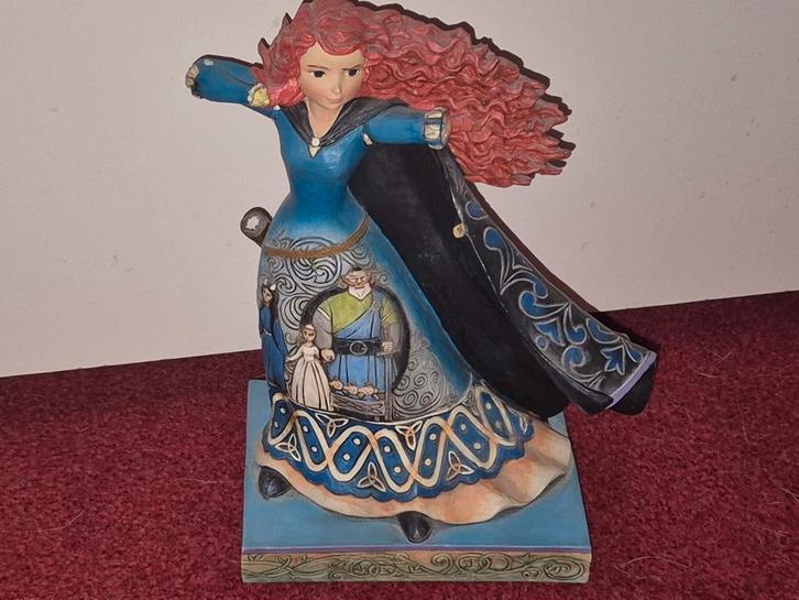 Disney Traditions Merida A Brave Princess Jim Shore Enesco, Verzamelen, Disney, Gebruikt, Beeldje of Figuurtje, Overige figuren