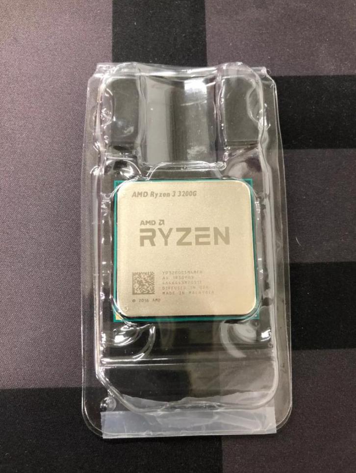 Ryzen 3 3200G, Computers en Software, Processors, Zo goed als nieuw, 4-core, 3 tot 4 Ghz, Verzenden