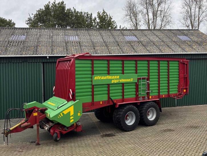 Strautmann Giga Vitesse 4 Plus Opraapwagen, Zakelijke goederen, Agrarisch | Werktuigen, Overige, Oogstmachine
