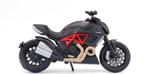 Maisto Ducati Diavel Carbon 1:18 nieuw in verpakking, Hobby en Vrije tijd, Modelauto's | 1:18, Nieuw, Motor, Ophalen of Verzenden