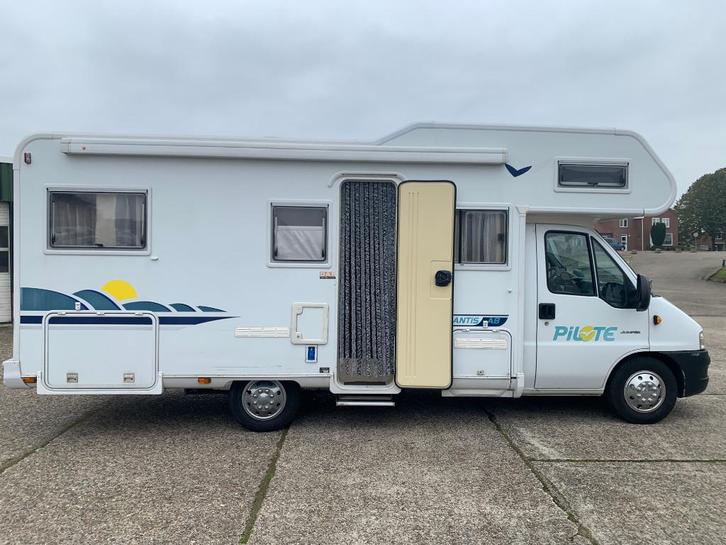 Alkoofcamper Pilote Atlantis, Caravans en Kamperen, Campers, Particulier, tot en met 5, Alkoof, Pilote, Overige merken, Diesel