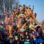 Carnavalswagen (opbouw) bokkenrijders., Ophalen, Carnaval