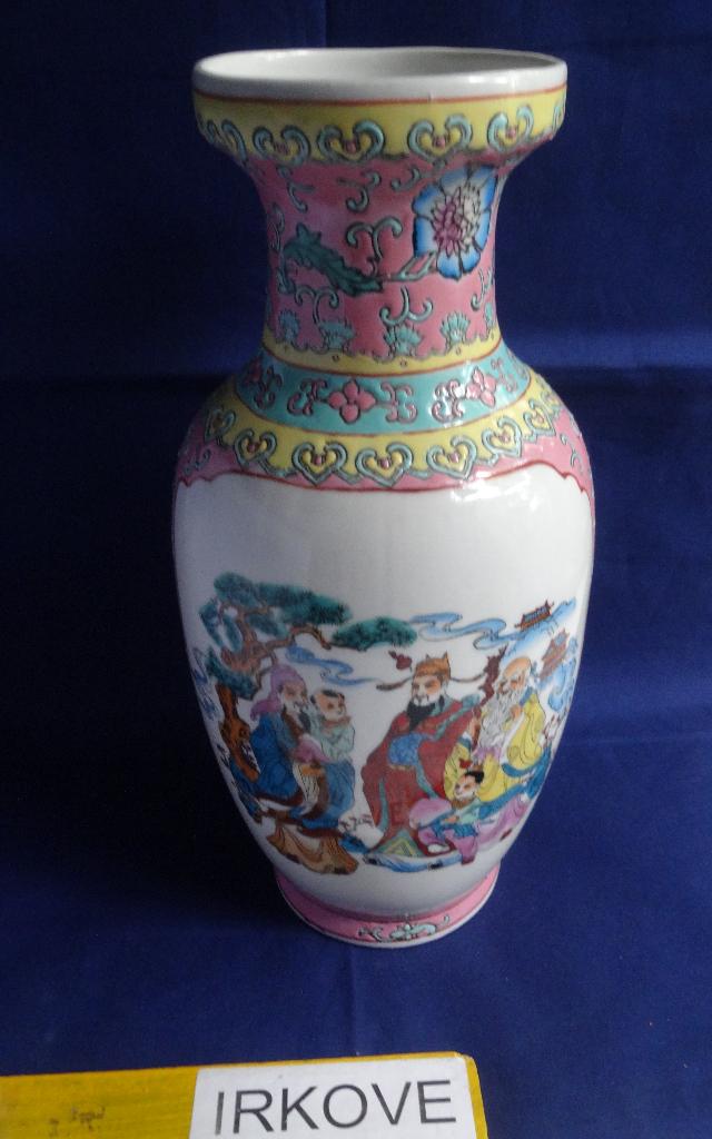 CHINESE VAAS * ZEER APART DECOR * Gemerkt *, Antiek en Kunst, Antiek | Vazen, Ophalen of Verzenden