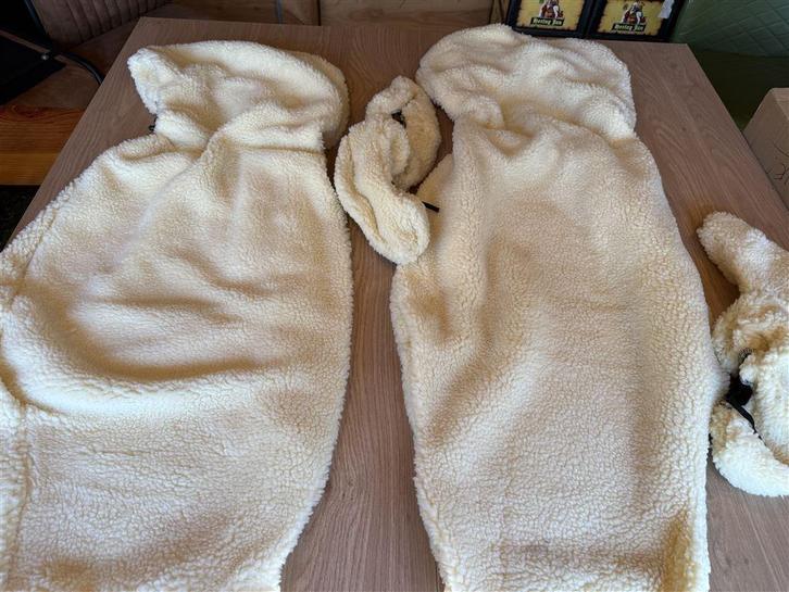 fiat ducato camper stoelhoezen - luxe imitatie schapenvacht, Caravans en Kamperen, Camper-accessoires, Zo goed als nieuw, Ophalen of Verzenden