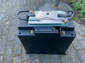 LiFePo4 Lithium 100Ah accu met BMS + Bluetooth beschikbaar voor biedingen