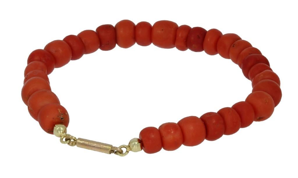 Bloedkoraal antieke armband 14k gouden staaf slot dames