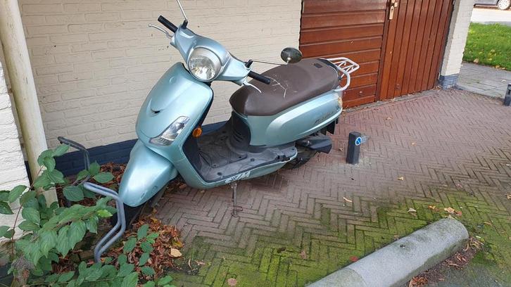 Sym fiddle scooter, Fietsen en Brommers, Scooters | SYM, Gebruikt, Fiddle, Benzine, Ophalen of Verzenden