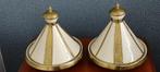 2 stuks witte Tagine met versierde randen, Ophalen of Verzenden, Gebruikt