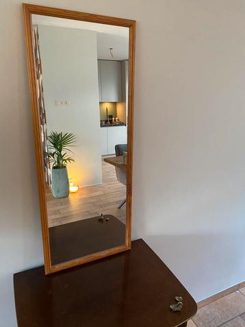 Vintage Wand Spiegel beschikbaar voor biedingen