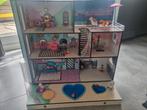 LOL poppenhuis groot met diverse poppen en accessoires, Kinderen en Baby's, Speelgoed | Poppenhuizen, Ophalen, Zo goed als nieuw