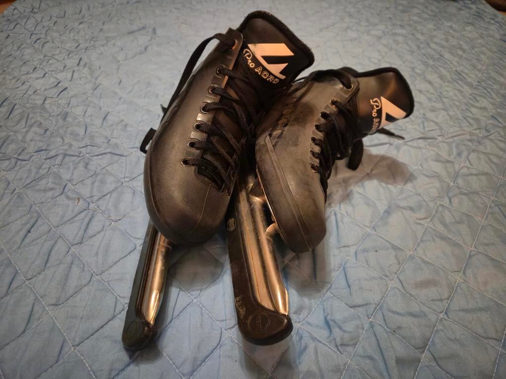 Pro Acro kunstof noren- maat 41/42, Sport en Fitness, Schaatsen, Ophalen of Verzenden, Noren, Overige merken