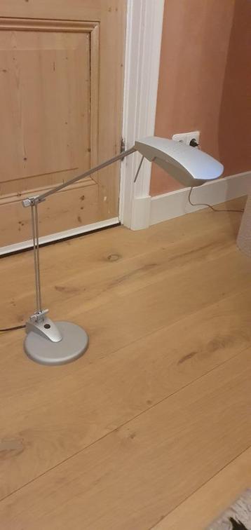 bureaulamp / tafellamp.