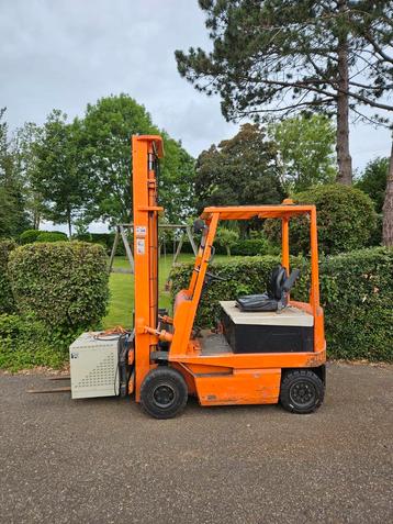 2 stuks toyota heftrucks 2500KG En 1500kg Hefvermogen  beschikbaar voor biedingen