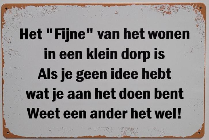 Wonen in een klein dorp reclamebord van metaal wandbord deco, Huis en Inrichting, Woonaccessoires | Tekstborden en Spreuken, Nieuw