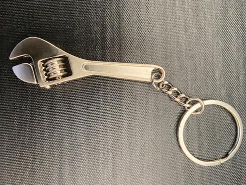 Sleutelhanger, gereedschap van ijzer metaal, zilverkleurig, Verzamelen, Sleutelhangers, Nieuw, Overige typen, Ophalen of Verzenden