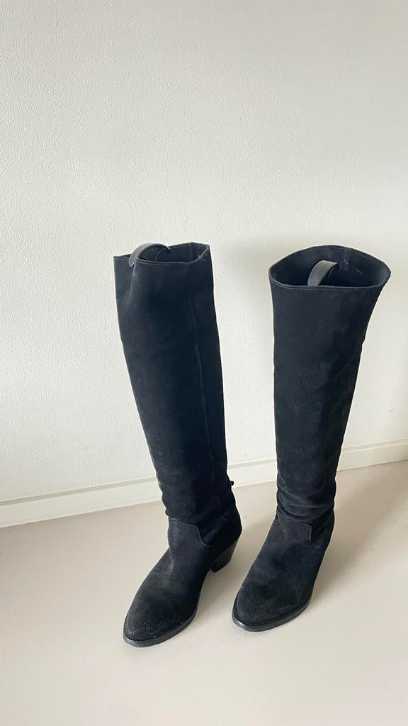 Hoge suede laarzen zwart maat 37, Hoge laarzen, Zwart, Ophalen of Verzenden, Gedragen