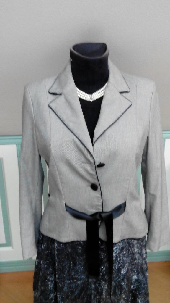 Schitterende Espresso blazer in grijs met zwart mt 40, Kleding | Dames, Jasjes, Kostuums en Pakken, Zo goed als nieuw, Jasje, Maat 38/40 (M)