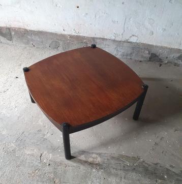 vintage salontafel wenge beschikbaar voor biedingen
