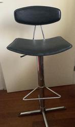 Barkruk Met Gas Lift en Chrome Base Barkruk leer, Ophalen, 60 tot 90 cm, Zo goed als nieuw, Metaal