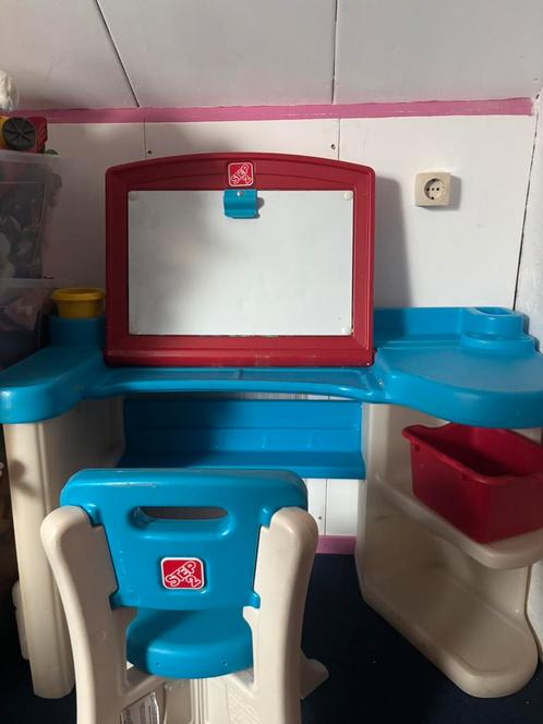 Step2 tekenbureau, Kinderen en Baby's, Speelgoed | Speeltafels, Zo goed als nieuw, Verzenden