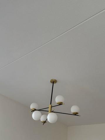 Moderne Hanglamp met Glazen Bollen beschikbaar voor biedingen