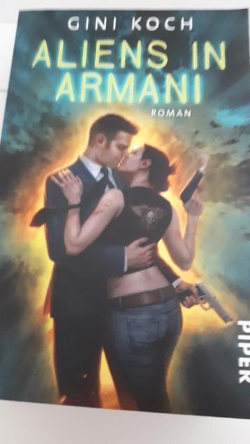 Aliens in Armani Roman (Aliens 1) (DUITS!)- Gini Koch beschikbaar voor biedingen
